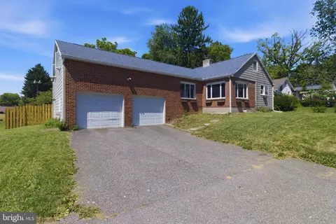 1816 Waddle Rd, State College, PA 16803