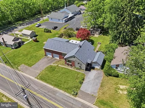 1816 Waddle Rd, State College, PA 16803