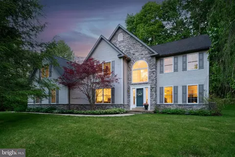 105 Montauk Cir, Port Matilda, PA 16870