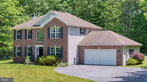108 Rockwood Dr, Philipsburg, PA 16866