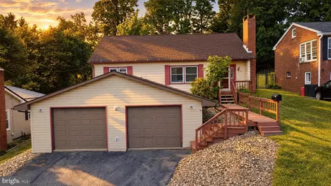 102 S 9th St, Philipsburg, PA 16866