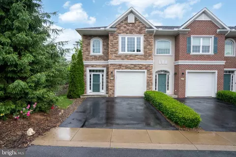 252 Wiltree Ct, State College, PA 16801