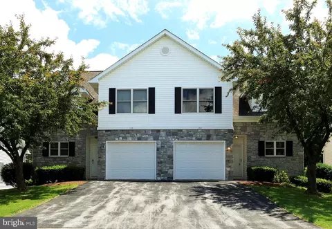 122 Washington Pl, State College, PA 16801