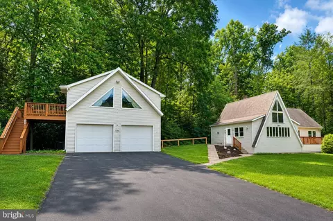 159 Lower Grandview Rd, State College, PA 16801
