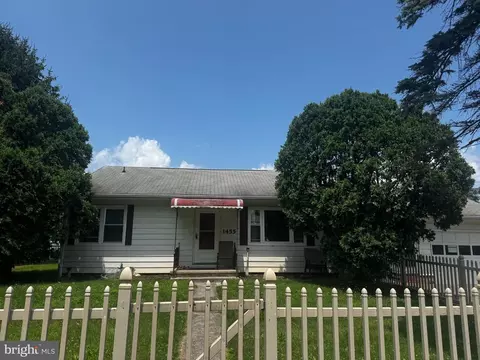 1455 Ash Ave, State College, PA 16801