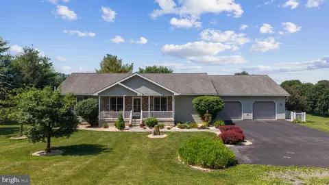 121 Maple Ln, Bellefonte, PA 16823