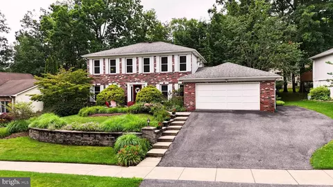 654 Stoneledge Rd, State College, PA 16803