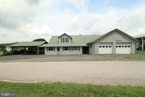 204 Bomboy Rd, Howard, PA 16841