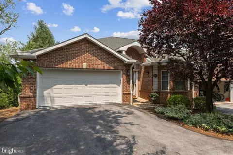 1632 Bristol Ave #803, State College, PA 16801