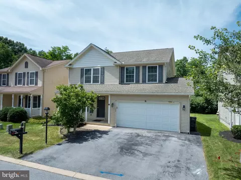 156 Whisper Ridge Dr, Port Matilda, PA 16870