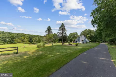 24 Mahala St, Port Matilda, PA 16870