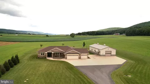 104 Take Off Dr, Spring Mills, PA 16875