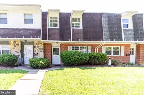 1111 W Aaron Dr #E, State College, PA 16803