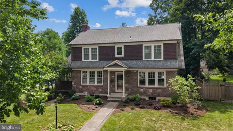 704 Mckee St, State College, PA 16803