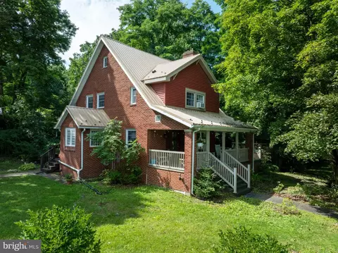 244 W Pine Grove Rd, Pine Grove Mills, PA 16868
