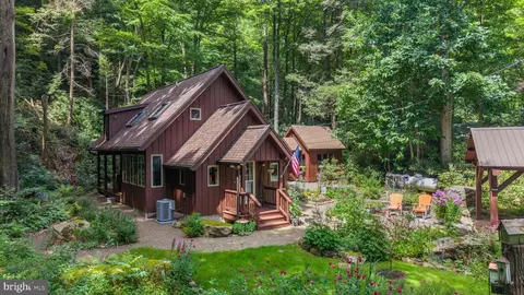 108 Shangri Ln, Port Matilda, PA 16870