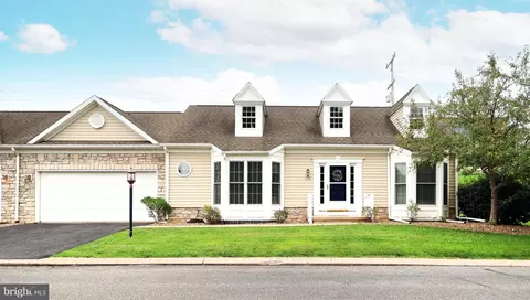 164 Independence Ave, State College, PA 16801