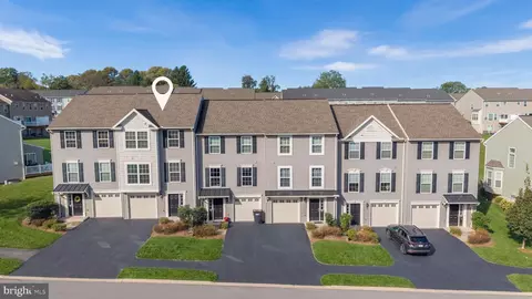 216 Kestrel Ln, Boalsburg, PA 16827