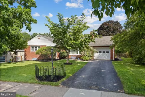 287 Nimitz Ave, State College, PA 16801