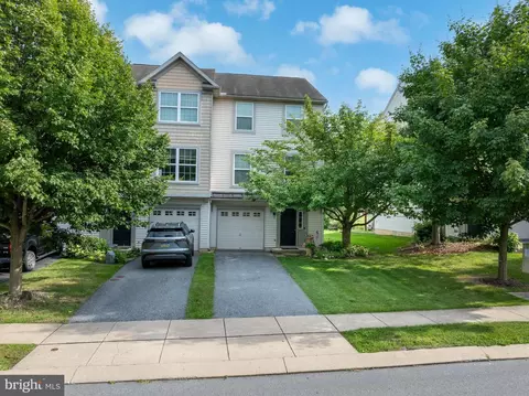 125 Cambridge Ln, Bellefonte, PA 16823