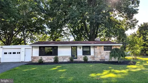 1360 Harris St, State College, PA 16803