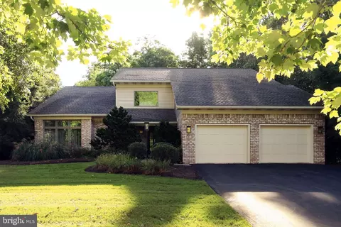 1426 Ridge Master Dr, State College, PA 16803