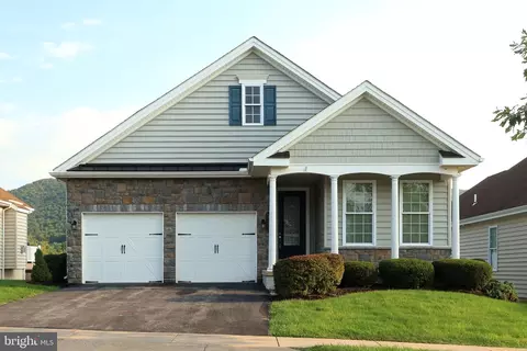 233 Beacon Cir, Boalsburg, PA 16827