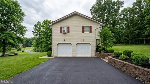 2299 E Mountain Rd, Julian, PA 16844