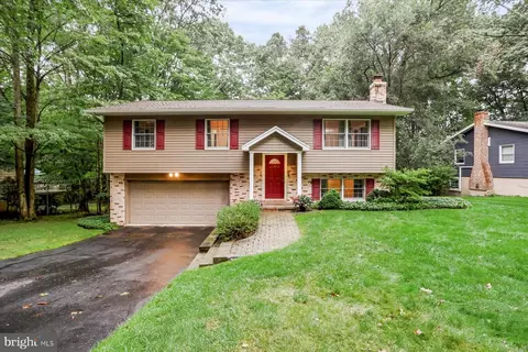 266 Oakley Dr, State College, PA 16803