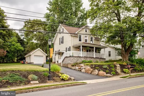 276 E Pine Grove Rd, State College, PA 16801