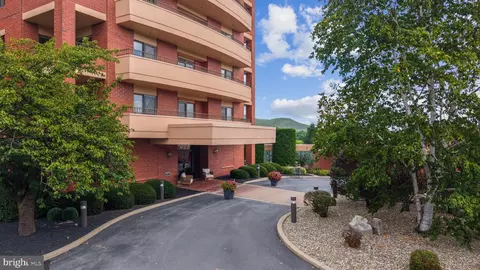 455 Windmere Dr #3C, State College, PA 16801