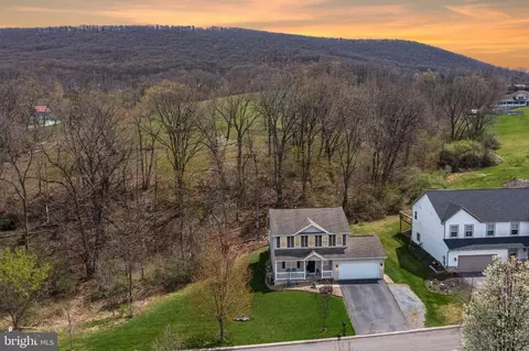 265 Jay Ln, State College, PA 16801