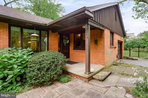 535 E Irvin Ave, State College, PA 16801