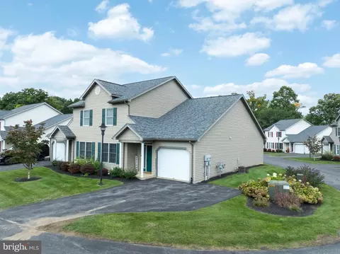 128 Winchester Ct, State College, PA 16801