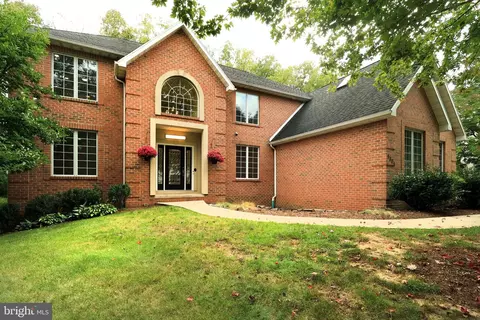 1304 Megan Dr, State College, PA 16803