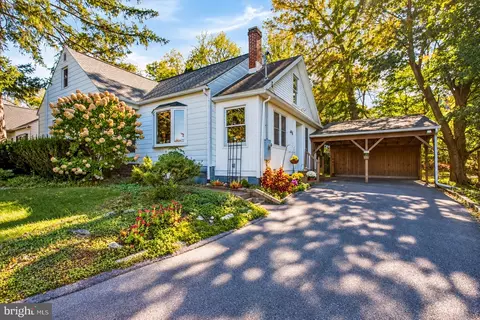 162 Limerock Ter, State College, PA 16801