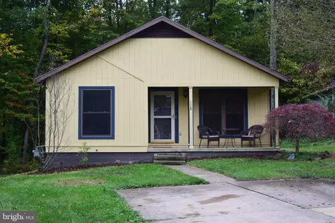 115 Driftwood Dr, State College, PA 16803