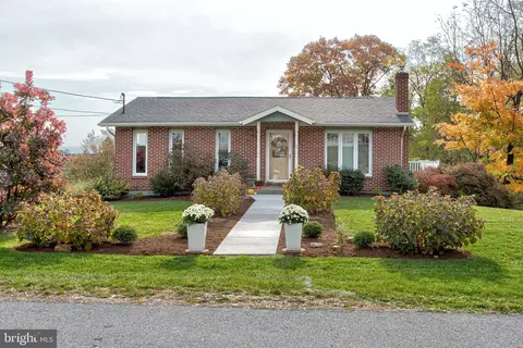 128 2nd St, Centre Hall, PA 16828
