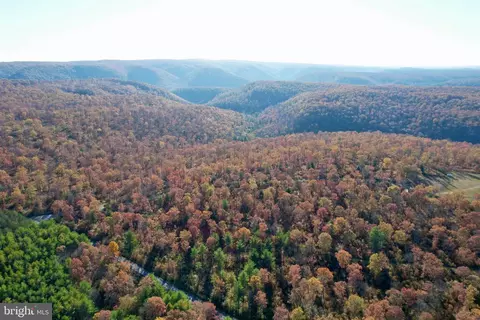4 Beech Creek Mountain Rd, Beech Creek, PA 16822