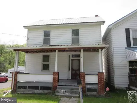 808 Long Run Rd, Mill Hall, PA 17751