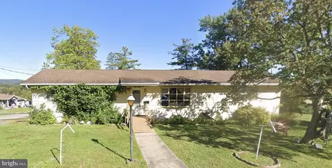 441 Wasson St, Mill Hall, PA 17751