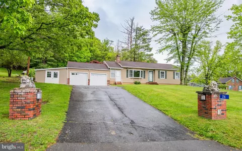26 Spong Holw, Lock Haven, PA 17745
