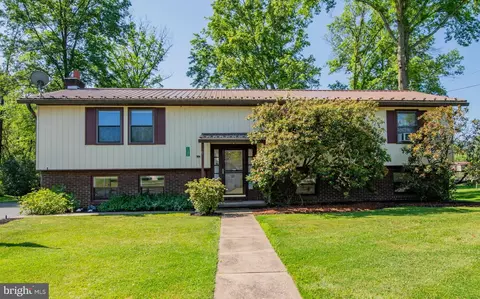 132 Beverly Dr, Beech Creek, PA 16822