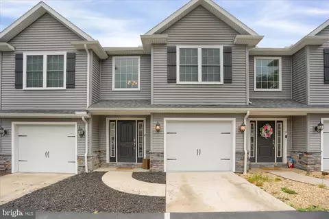 12 Kadi Dr, Mill Hall, PA 17751