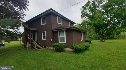 2731 Woodward Ave, Lock Haven, PA 17745