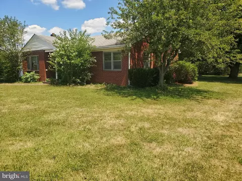 36 Clintondale Hill Rd, Mill Hall, PA 17751