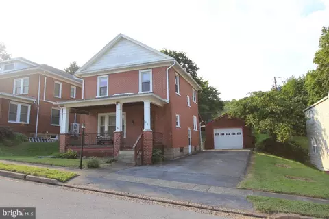 709 W 3rd St, Lock Haven, PA 17745