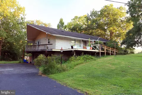 30 Riverview Ave, Lock Haven, PA 17745
