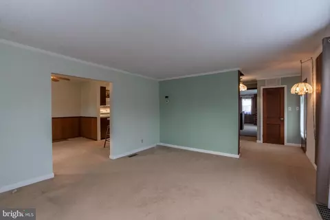517 Wright St, Lock Haven, PA 17745 photo 11