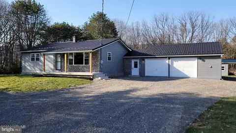 99 Fr Aumiller Ln, Jersey Shore, PA 17740